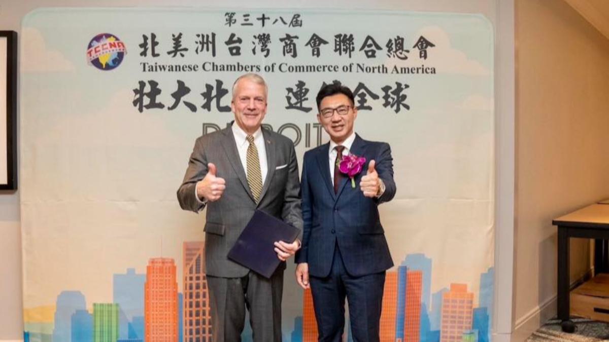 立法院副院長江啟臣與阿拉斯加州的參議員蘇利文（Dan Sullivan）。　（圖／翻攝自江啟臣臉書）