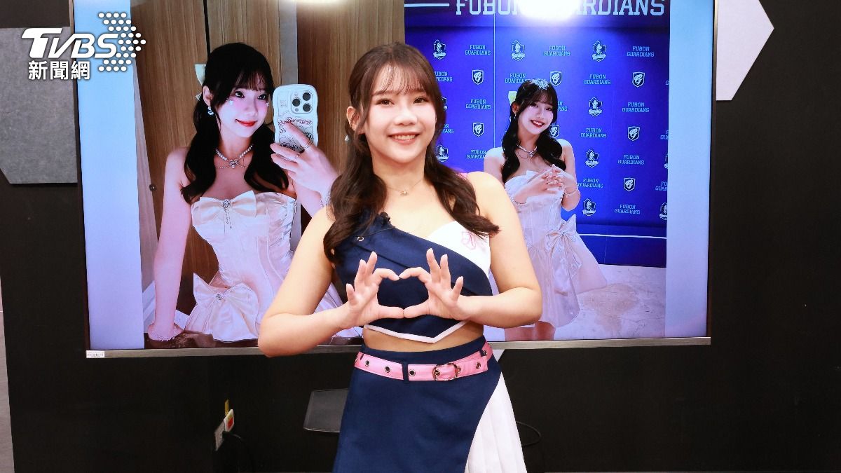 奶昔回顧4年啦啦隊經歷。(圖/TVBS)