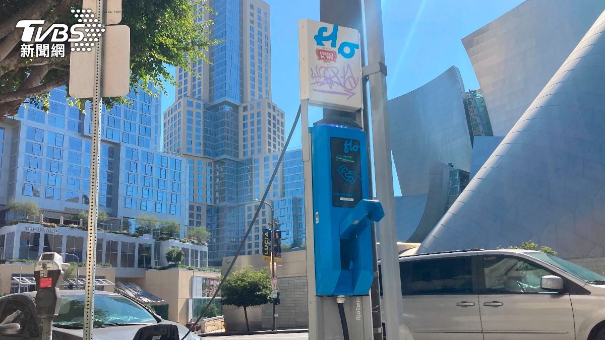 速度已不輸跑車!電動車拚高性能 美國市場卻賣不動