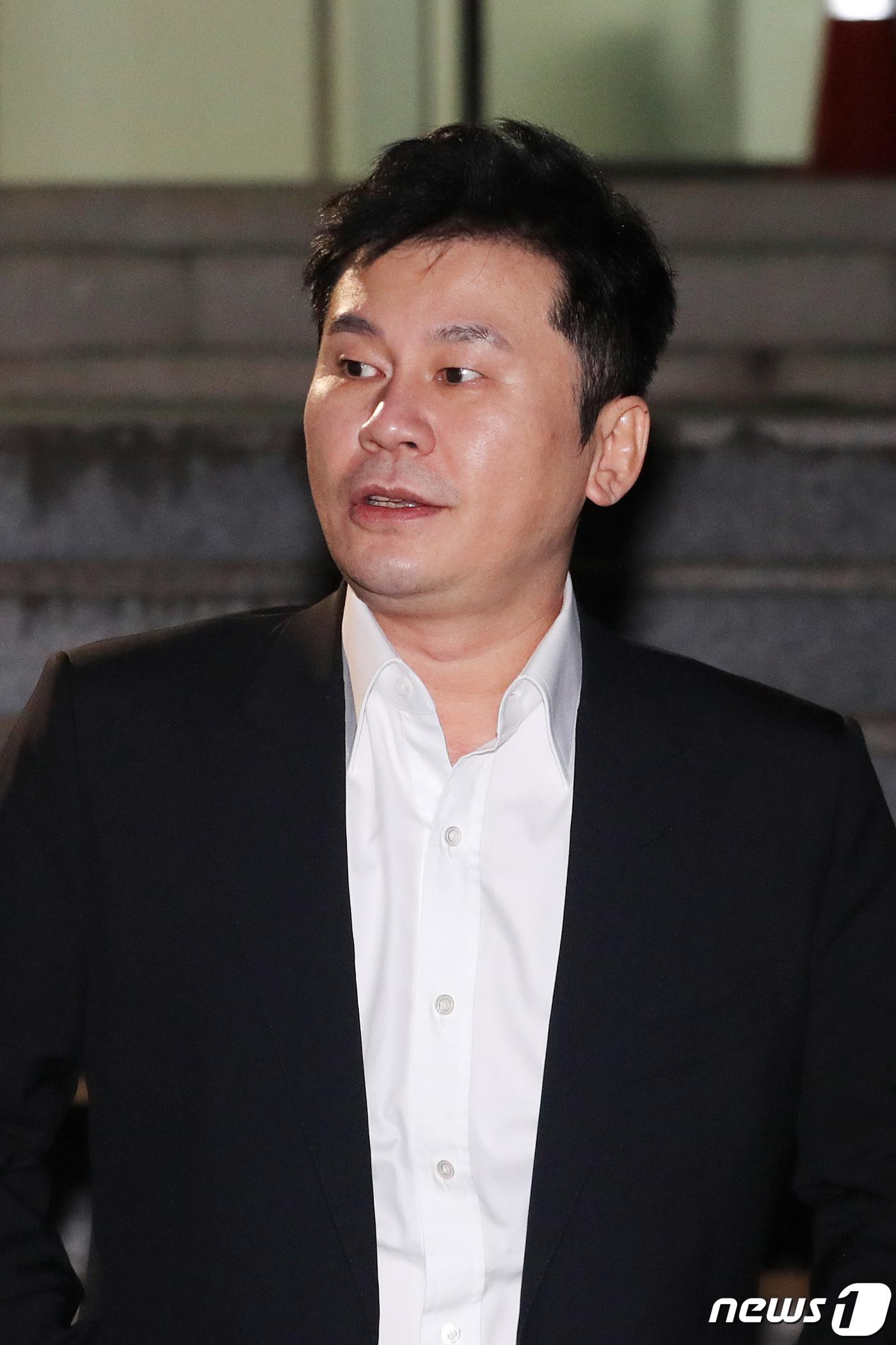 梁鉉錫親自拜訪AKMU的家中,深聊未來規劃。(圖/news1提供)