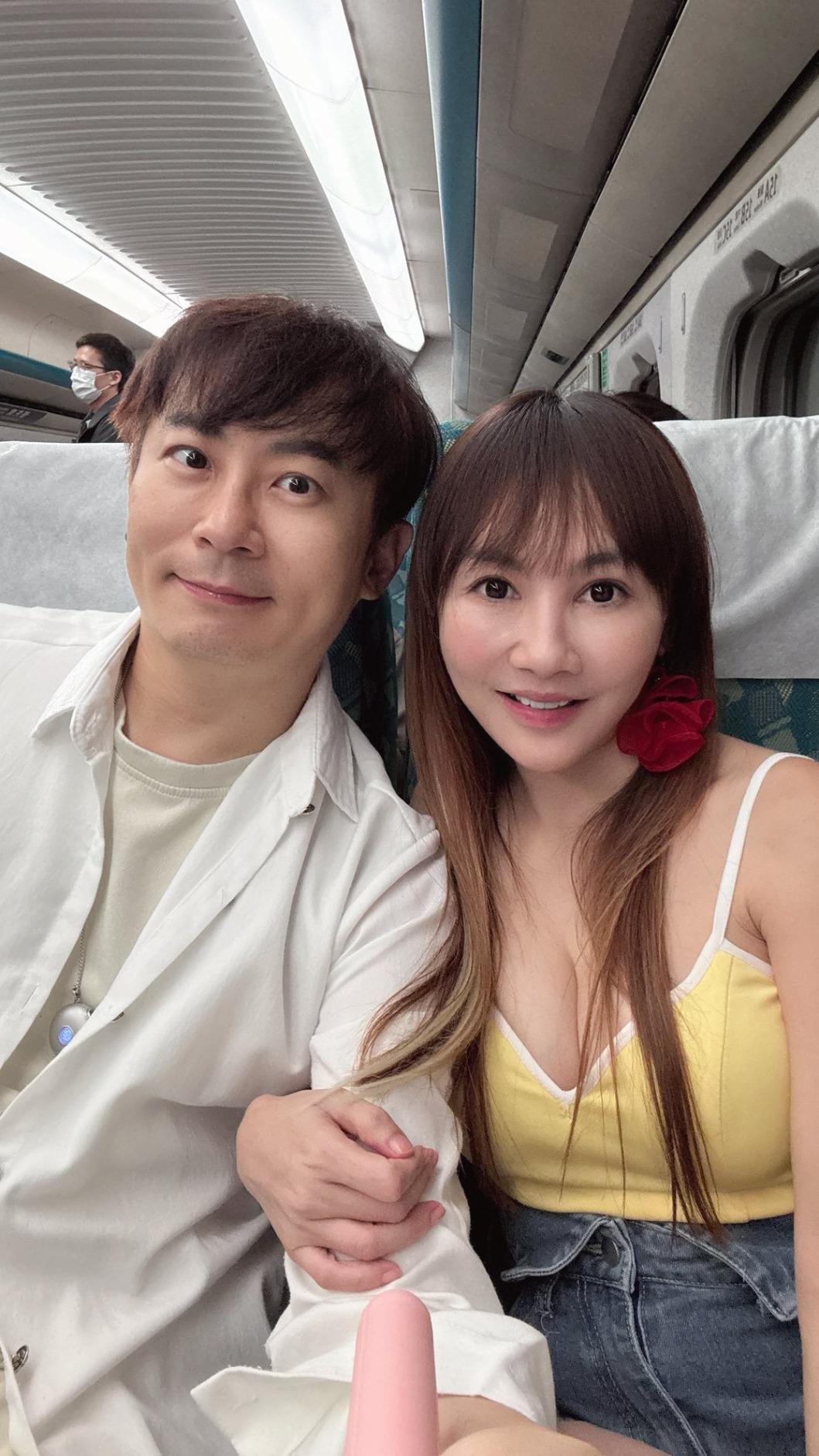 王宥忻難忘兩年前提離婚時,深深傷了翁總的心。(圖/翻攝自王宥忻臉書)