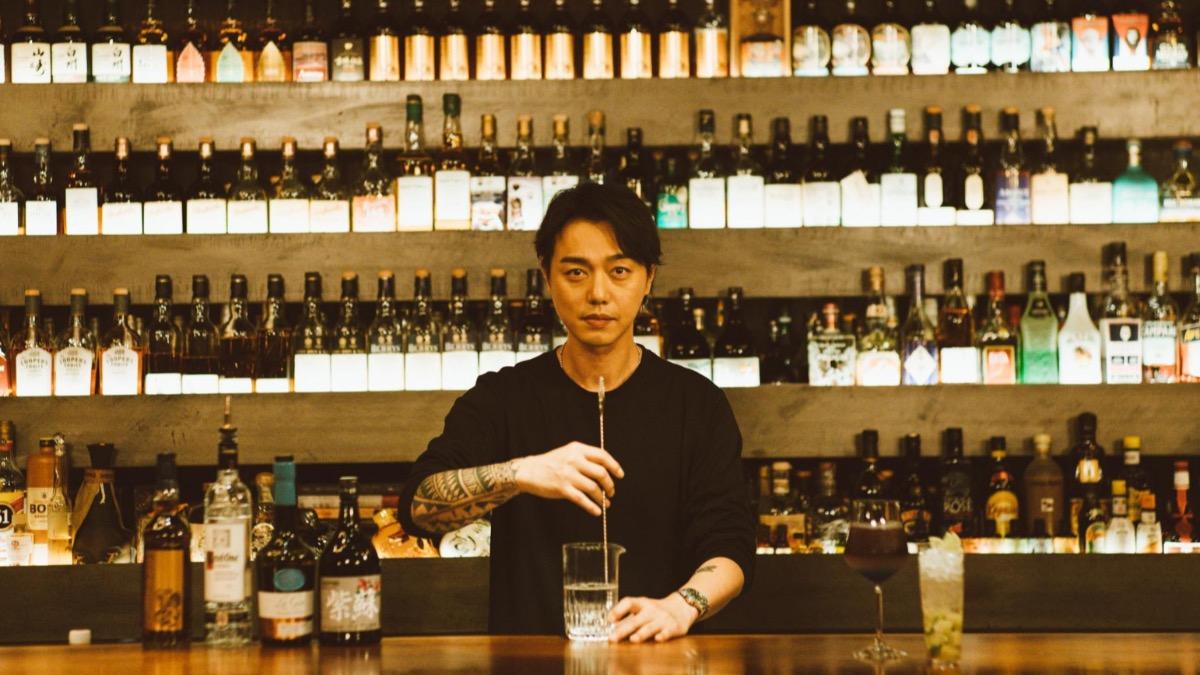 阿妹男友Sam近日在社群平台宣布新酒吧即將在台東開幕。(圖/翻攝自姚善鏞個人臉書專頁