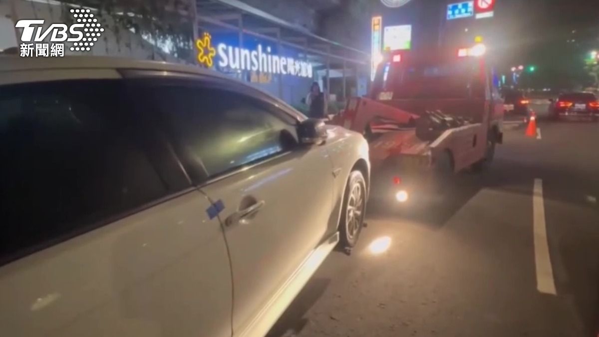 車輛被警方移置保管。(圖/TVBS)