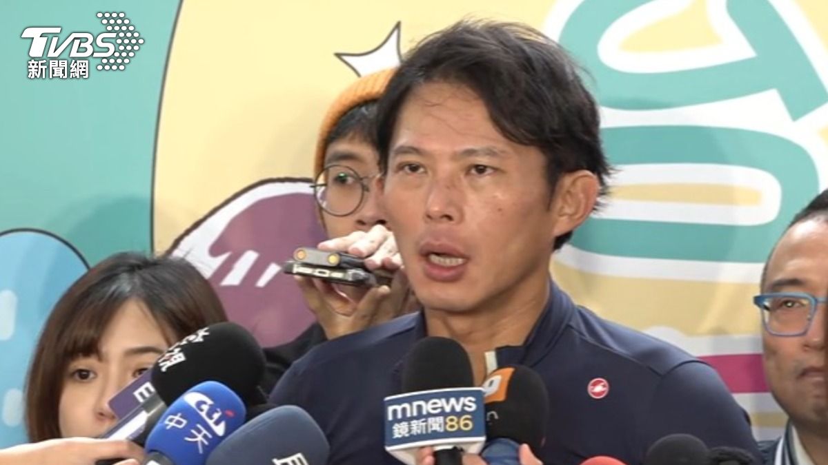 黃國昌說，柯文哲現在都會在中央黨部附近辦公，他要找柯文哲非常容易。（圖／TVBS）