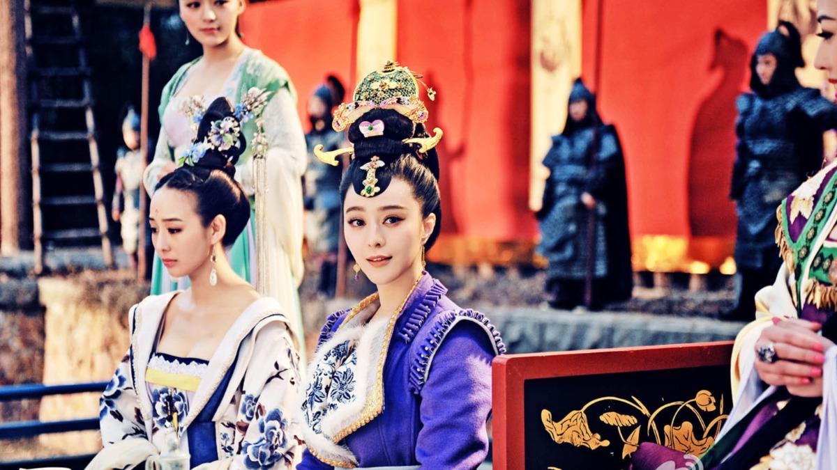 范冰冰自製自演的《武媚娘傳奇》收視成績亮眼。(圖/翻攝自微博)
