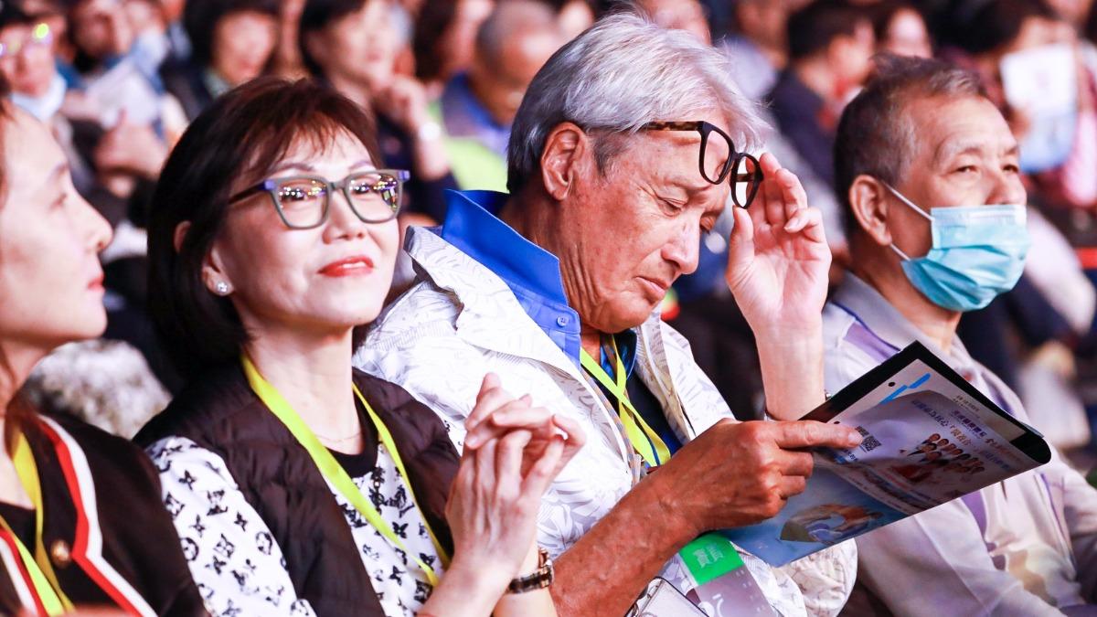 秦祥林帶老婆返台。(圖/讀者提供)