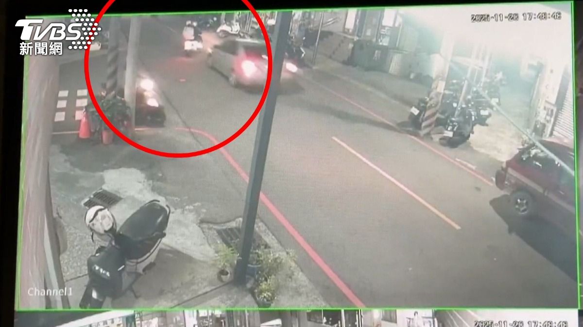 男餐廳喝高粱後開車 撞祖孫肇逃遭民眾合力圍堵。(圖/TVBS)