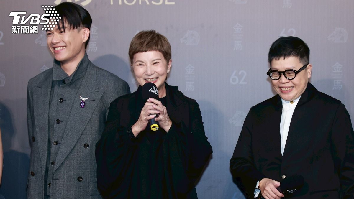 柯煒林、李烈、葉如芬心情極好。(圖/TVBS娛樂組攝)