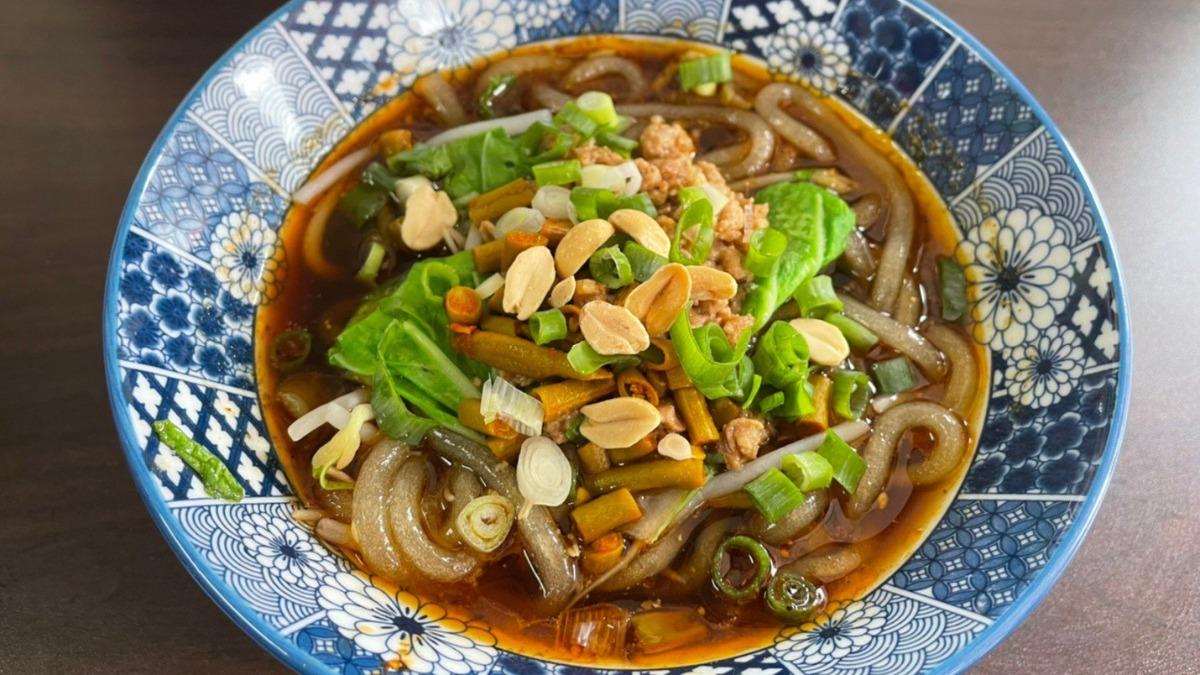 酸辣粉發源於四川川西的特色美食。(圖/翻攝自臉書「幸福酸辣粉」)