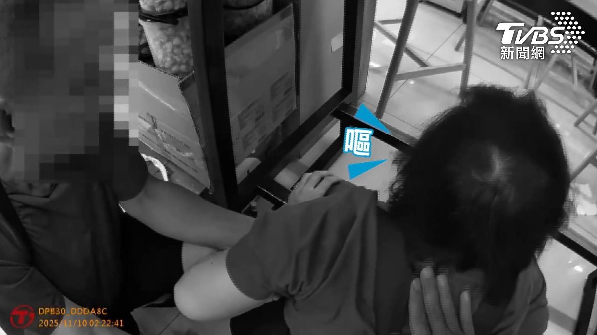 女子與男友吵架「一口乾掉58度高粱」！警方現場驚見她乾嘔不止。(圖／TVBS)