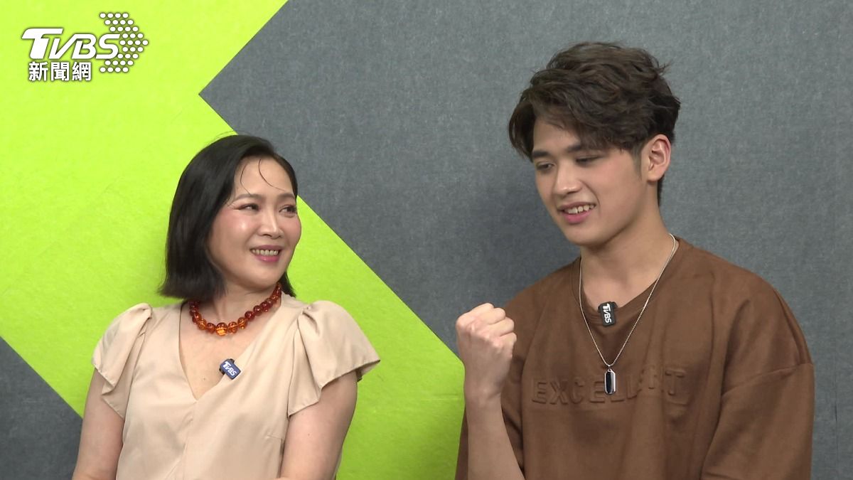 女星林秀玲罕見同框兒子。（圖／TVBS）