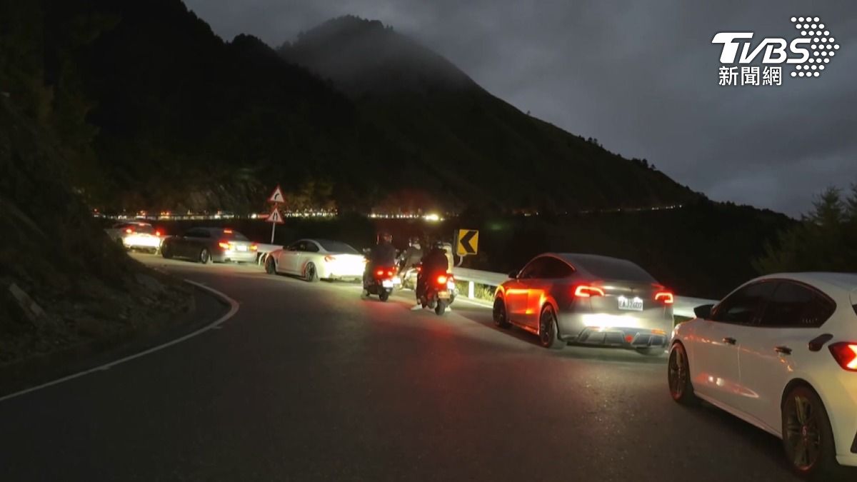 追日出疲勞駕駛！「整夜沒睡」車禍風險增15倍。(圖／TVBS) 