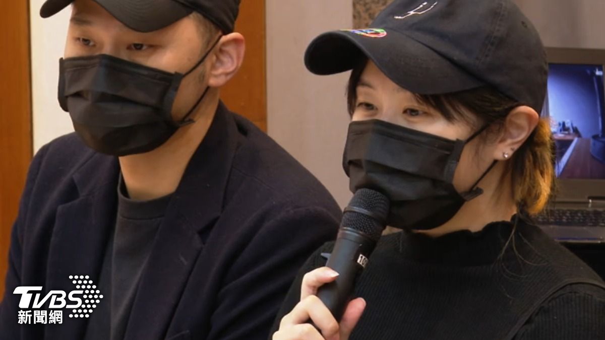 雇主和即將臨盆的妻子指控直聘中心的看護。(圖/TVBS)