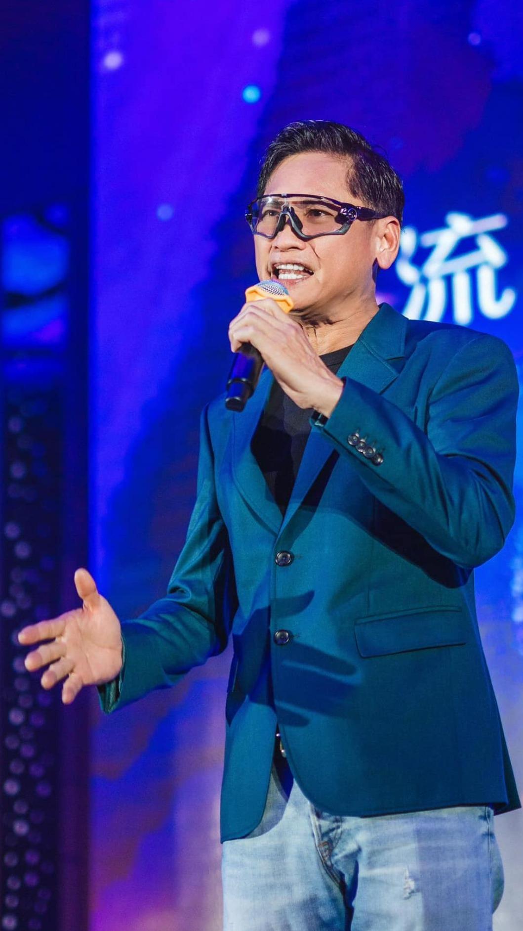 黃志明生前熱愛騎重機,卻突發車禍離世。(圖/翻攝自Paul Wong臉書)