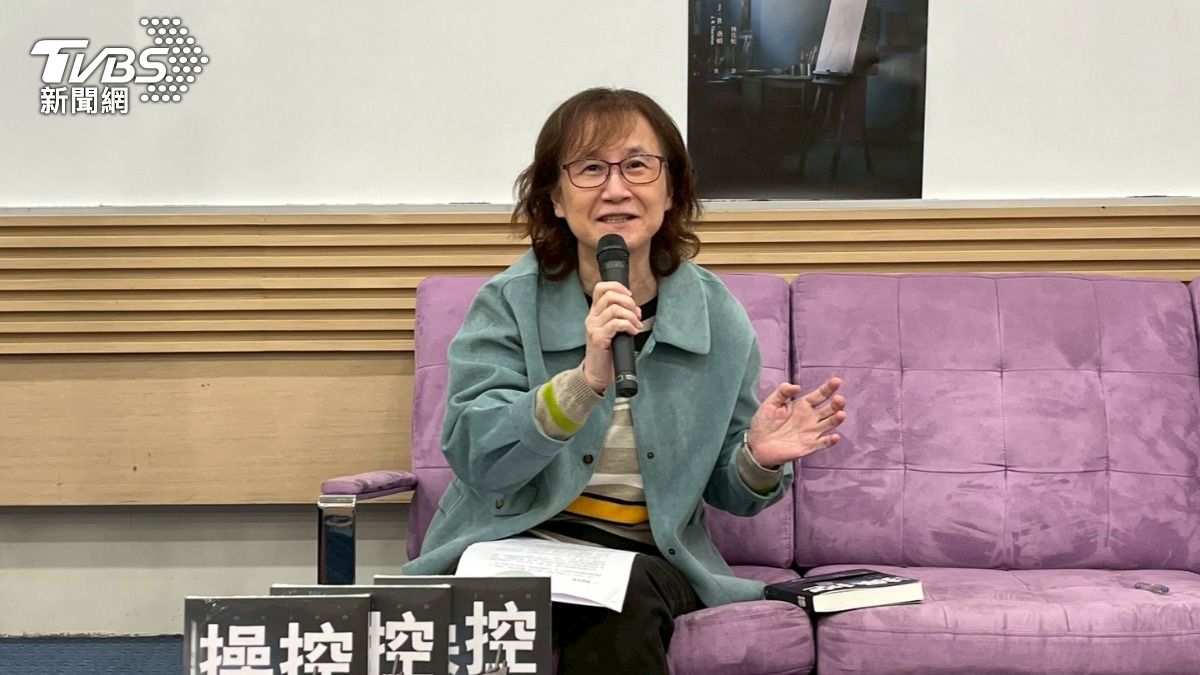 世新大學社會心理學系教授江文慈強調，大學生的困境不僅來自表面的人際互動，也與社會比較與自我貶抑有關（圖／TVBS）