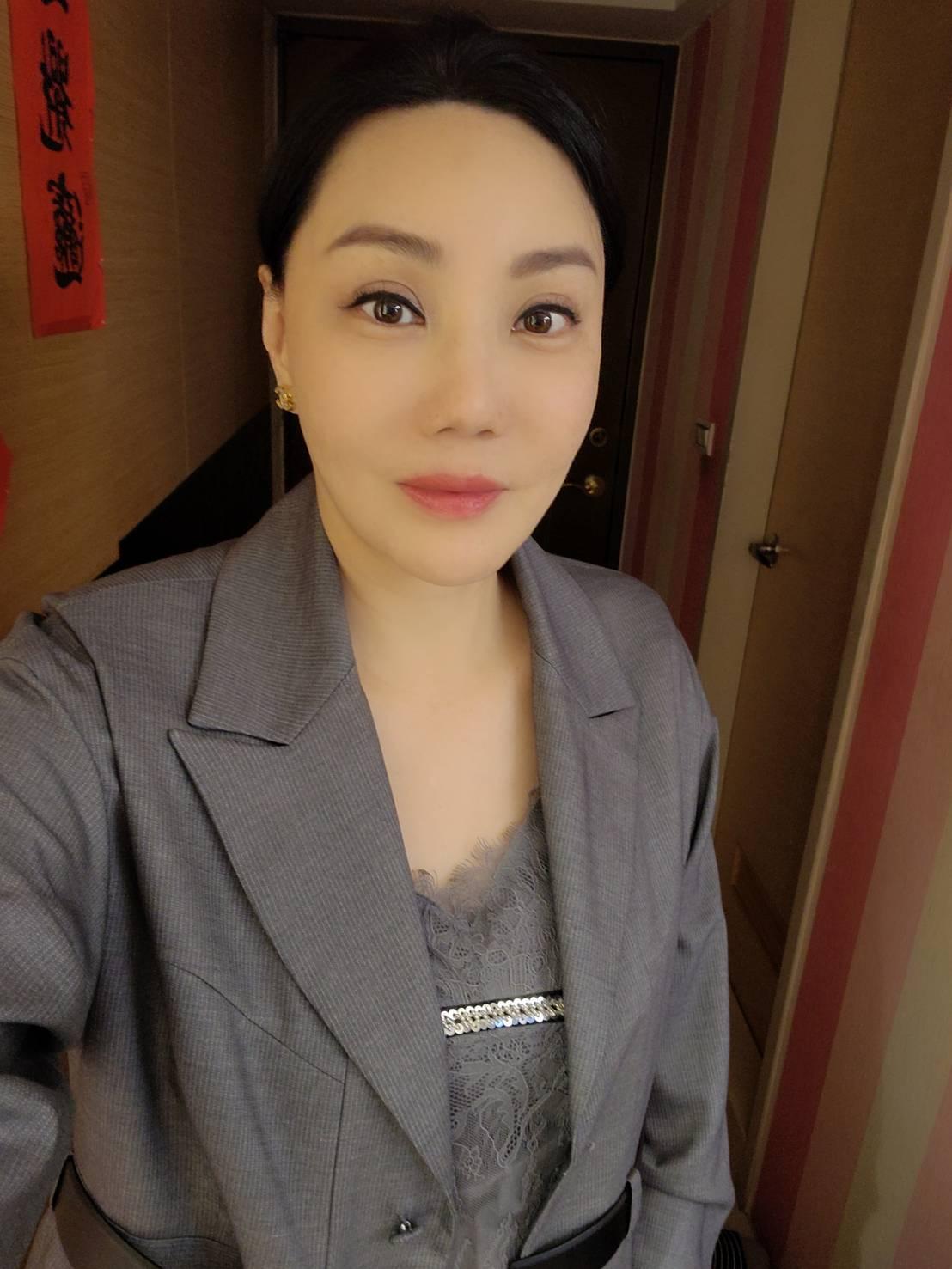 命理師沈嶸。(圖/沈嶸提供)