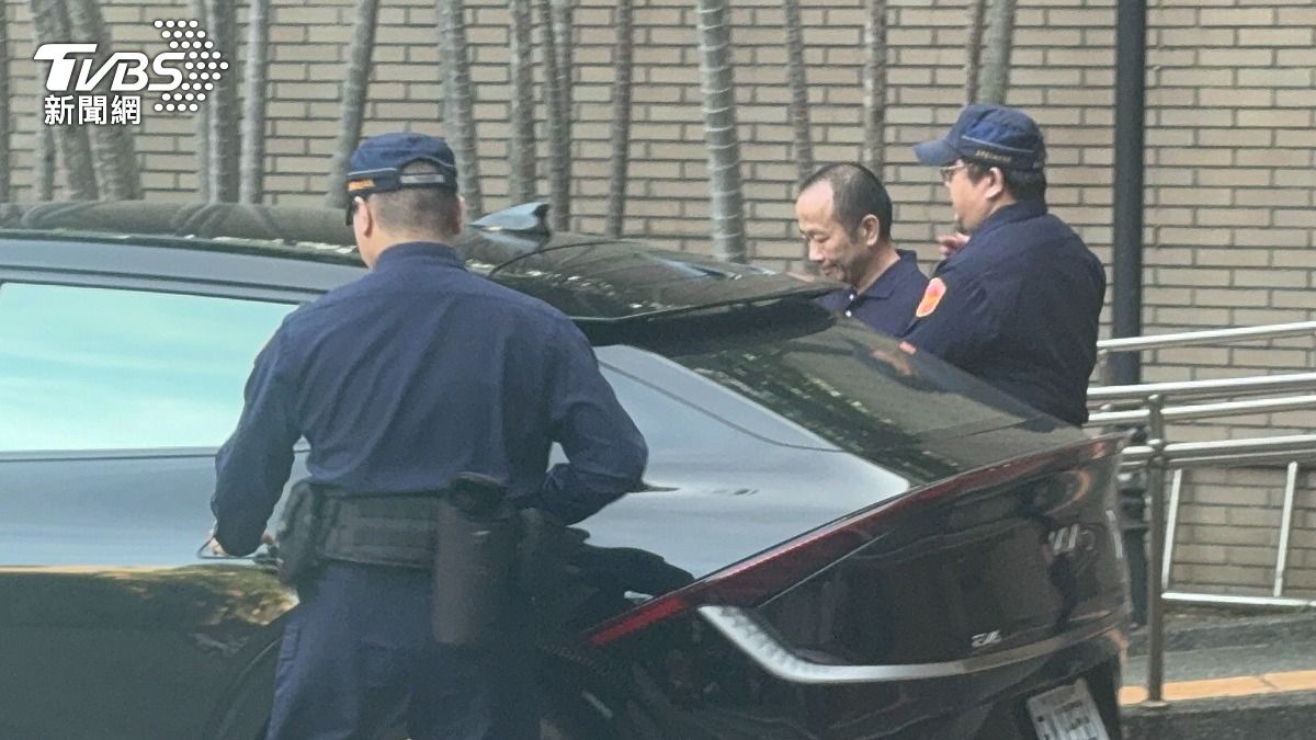 雲云科技命案!北院傳喚目擊者 還原「董座持刀猛刺技術長」瞬間