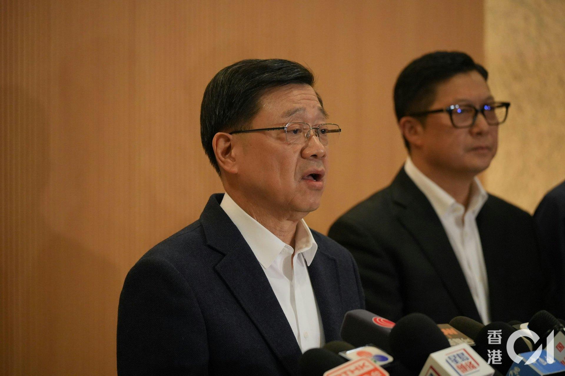 香港特首李家超表示,香港警務處及消防處已設專責小組,全面調查整起事件。(圖/香港01)