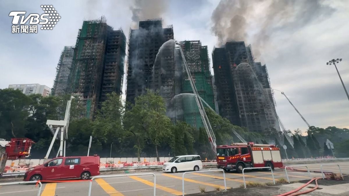 香港大埔惡火釀44死!高樓火警怎逃?消防署傳授「5不4對策」