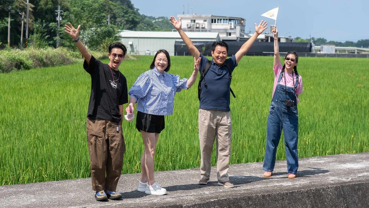 花甲藝人陸小芬、庹宗華,攜手少年藝人Darren邱凱偉、方志友,一同暢遊台中。(圖/東森綜合台提供)