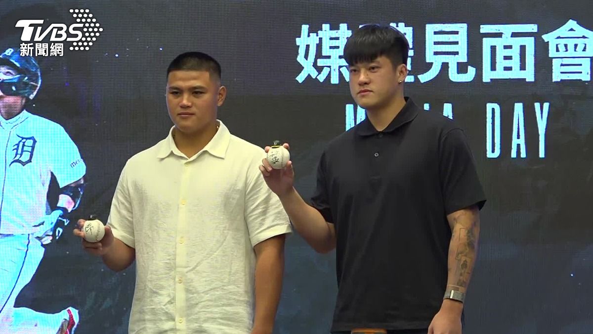 旅美好手李灝宇、莊陳仲敖,雙雙被放入球團的40人名單中,代表又離大聯盟更靠近了。(圖/TVBS)