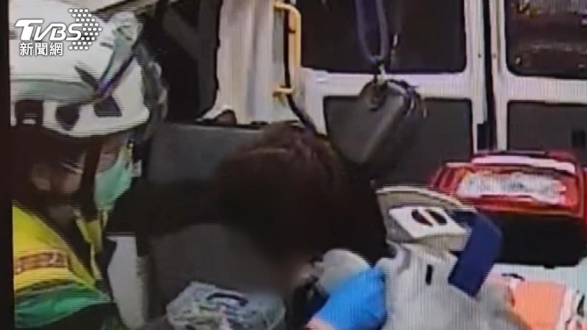所幸車內駕駛僅受到輕傷,沒有生命危險。(圖/民眾提供)