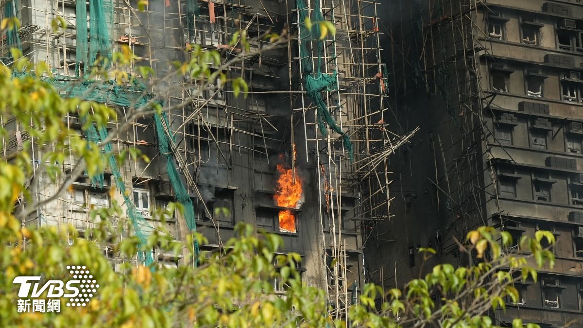 不斷更新/香港大埔宏福苑5級惡火》死亡攀升「累計55死」72人送醫 下午又竄火舌