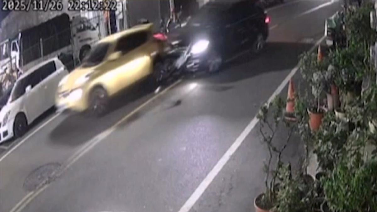 酒駕男連撞2車肇逃!保險桿掉落成鐵證 隔天才投案仍超標。(圖/民眾提供)