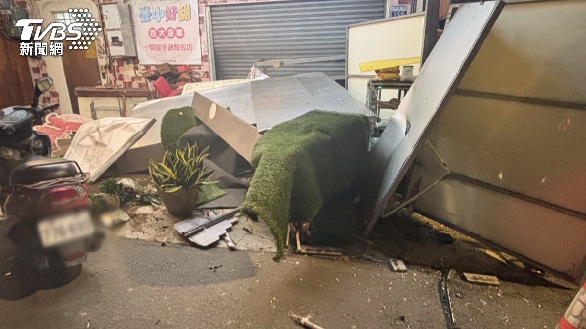 事發地點位於樂業路上,警方事發當天就已掌握肇事車主資料,但對方一直拒接電話也未到案。(圖/TVBS)