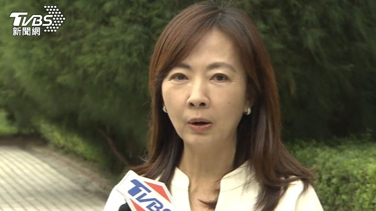 郭昱晴「恰巧」也PO麻生太郎合照，但本人說，沒有要酸陳宥丞。（圖／TVBS）