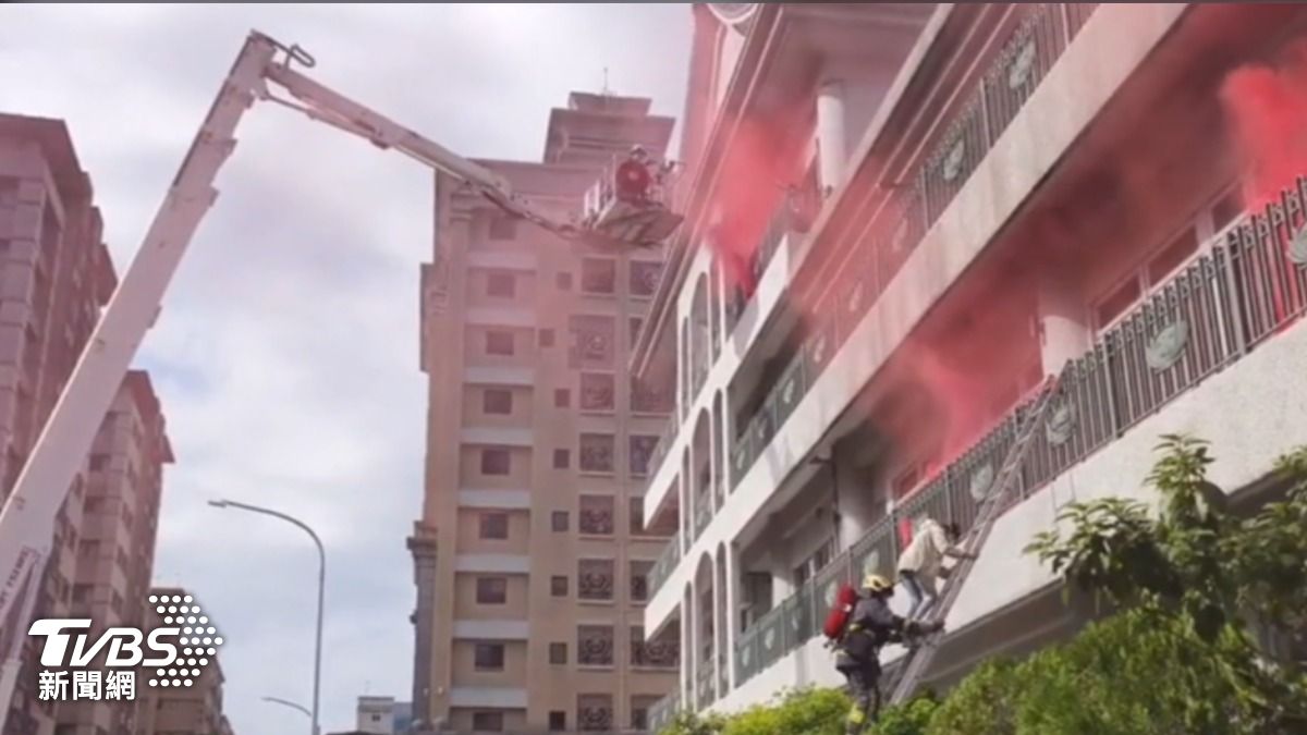 有鑑於香港大火,新北市消防局將對大樓展開聯合稽查。(圖/TVBS)