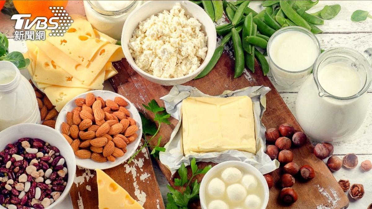 喝大骨湯補鈣?骨科醫揭「3招」有效補鈣:這些食物更實在