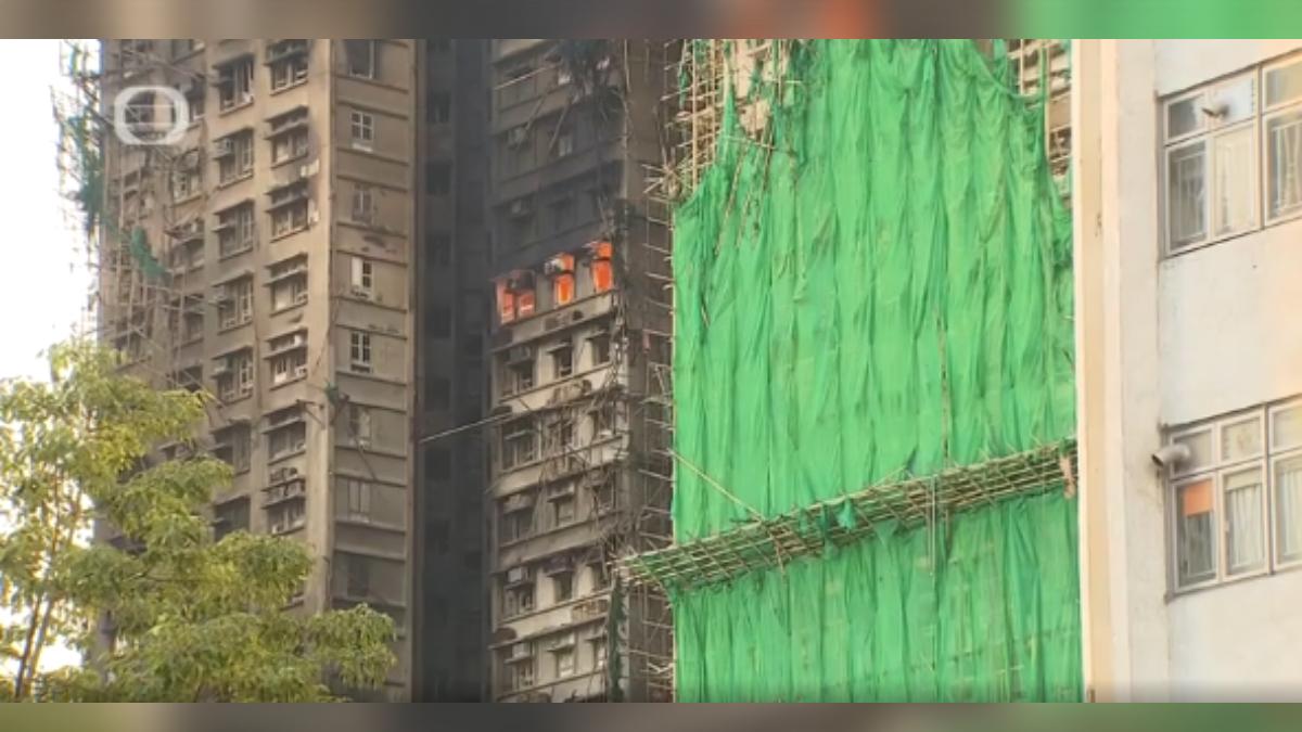 香港宏福苑的世紀大火,不斷傳出有死灰復燃的情況,從27日晚間開始,直到今天(28日)凌晨5點多,部分區域又出現復燃情況。(圖/香港TVB)