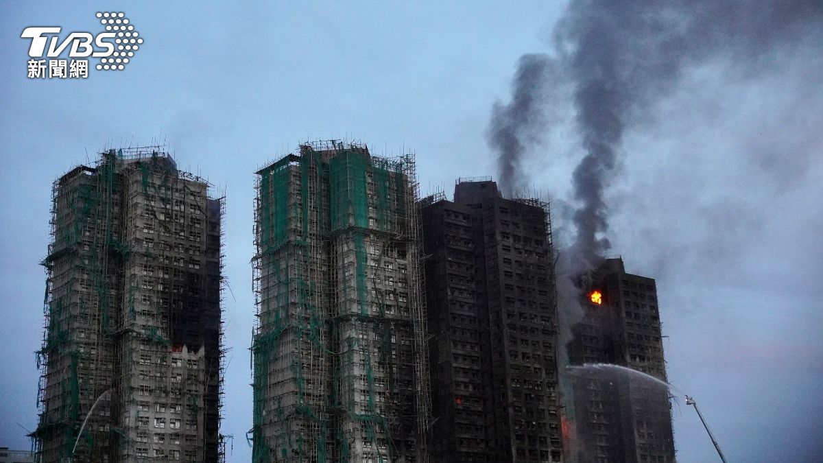 香港宏福苑大火,專家擔心恐影響結構。(圖/區國強)