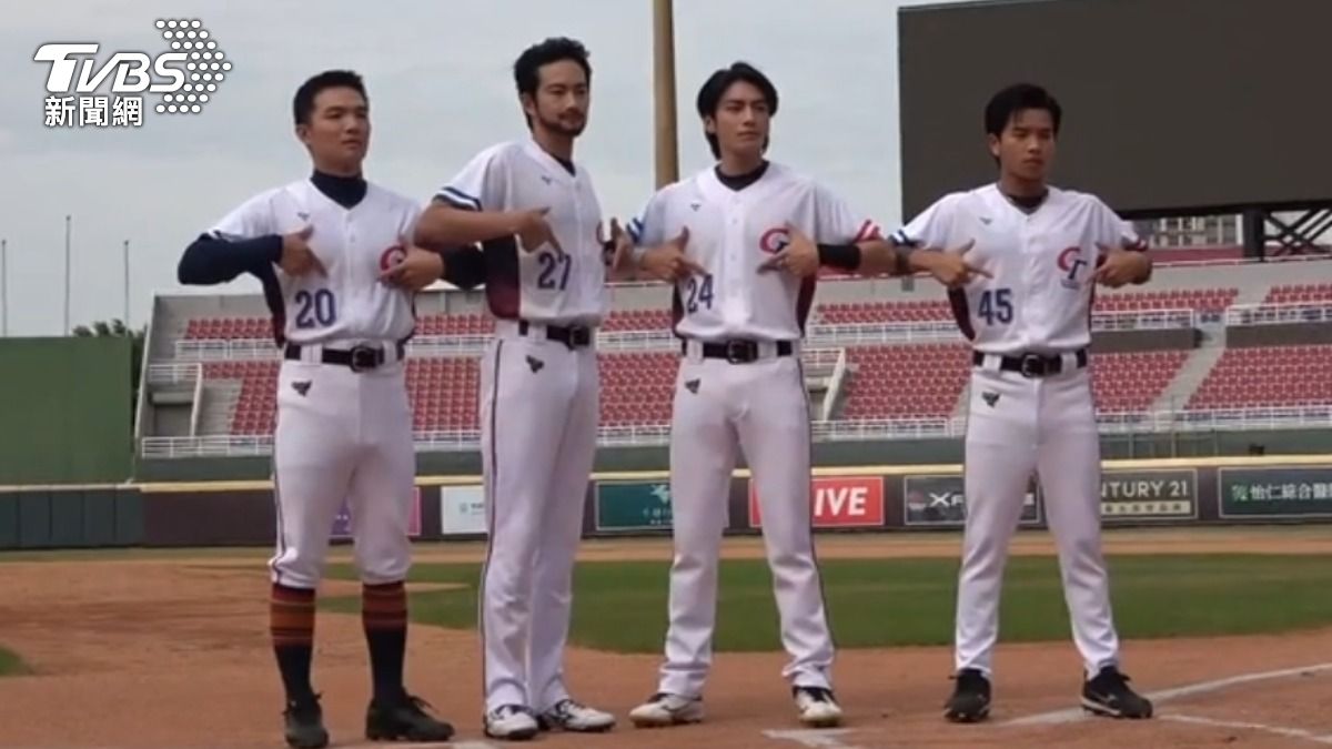 12強棒球電影《絕勝》公布演員。(圖/TVBS)