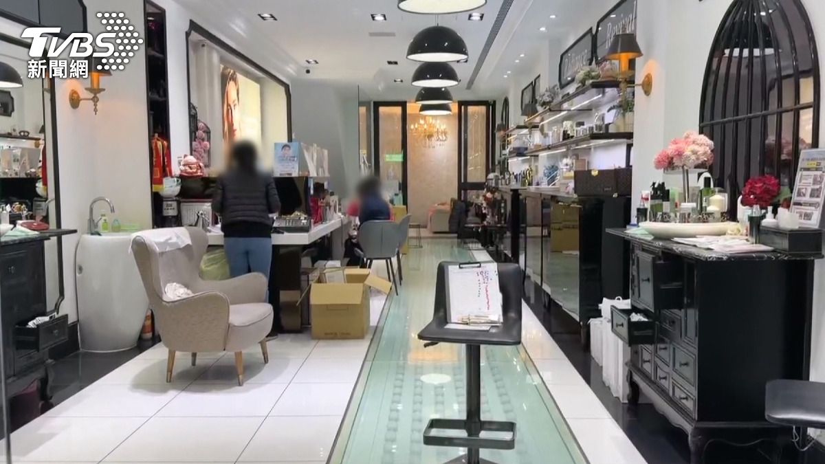台中市府表示，該店家即使被裁罰後仍未改善銷售手法，甚至被發現指導學生欺騙家長。(圖／TVBS)   