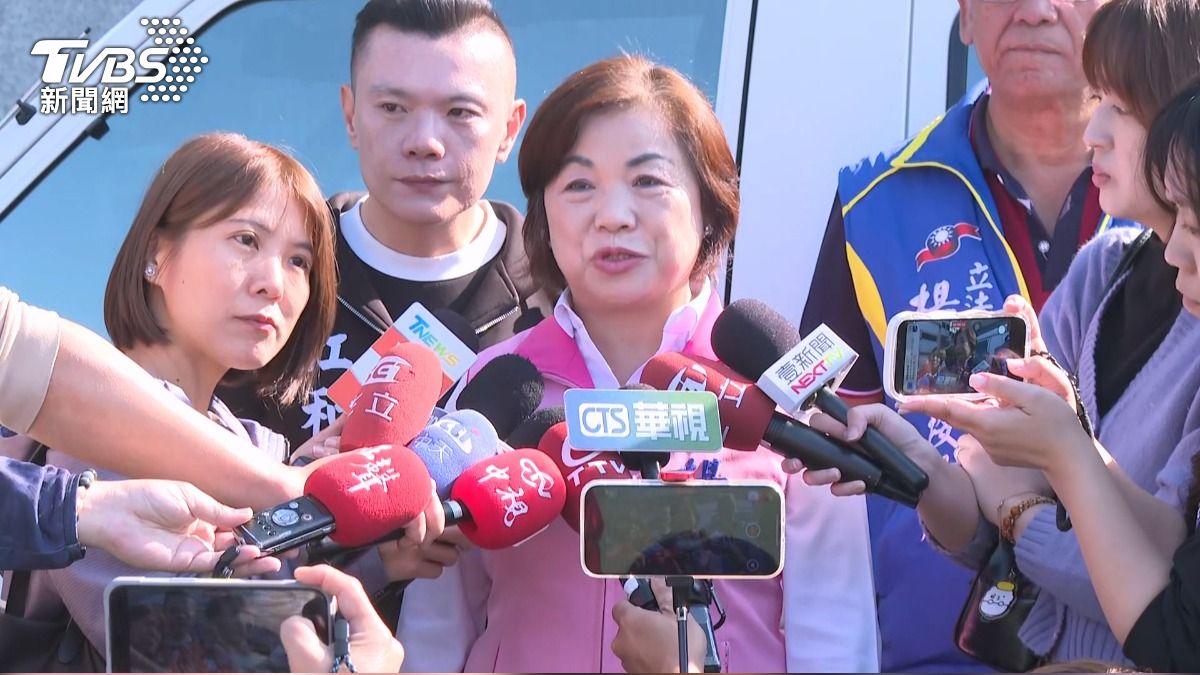台中市長選戰升溫!楊瓊瓔正式參選 喊「姐弟登山」與江啟臣拚初選。(圖/TVBS)