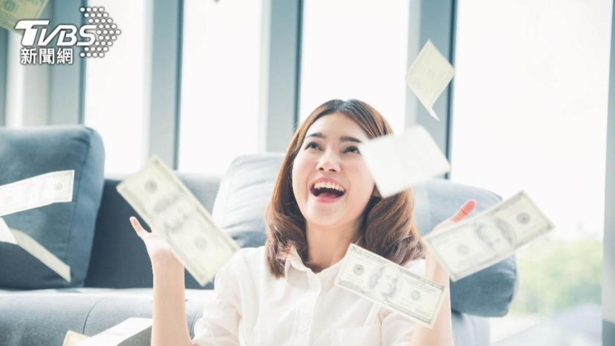 天生發光的女人!4星座女越活越年輕 「她」敢玩敢夢最受寵
