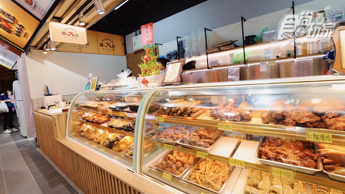 「翔記」今年成立第五年,主打各式獨門雞肉料理、台式滷味等。(圖/食尚玩家)