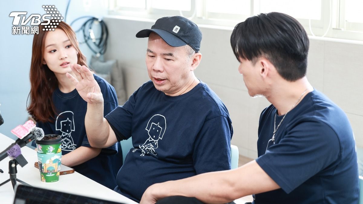 《大濛》方郁婷(左起)、導演陳玉勳與柯煒林接受專訪。(圖/趙世平攝)