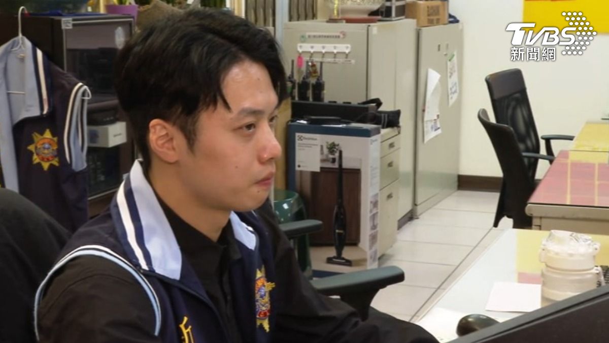 刑警葉凱原從警七年,連破三大詐騙集團獲獎,他說不愧對警察這份工作,將繼續努力。(圖/TVBS)