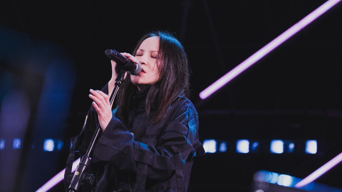 金曲歌后唱一半!脫口「沒什麼好講的」 冷酷場面曝光