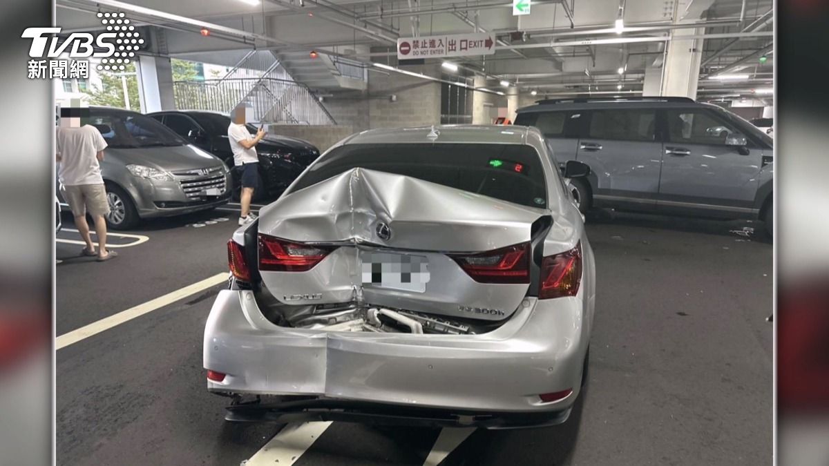 41歲男涉嫌毒駕撞3車遭逮 撞賓士大G慘賠。(圖/TVBS)