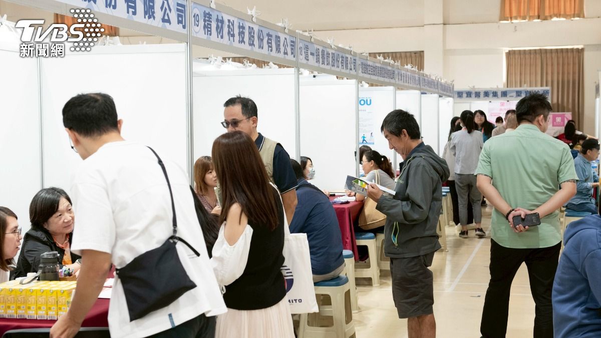 年底壓軸「有頭鹿」徵才來了,7千職缺最高上看10萬元!(圖/桃園市勞動局)