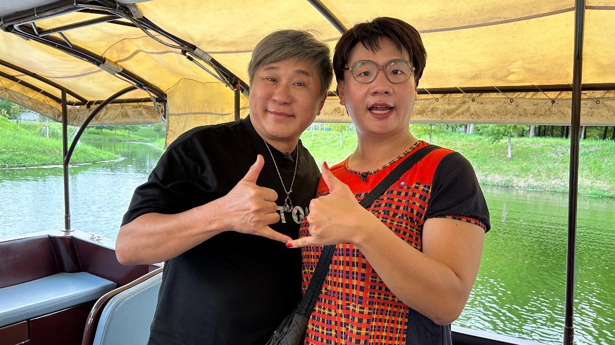 胡瓜邀請阿翰上節目。(圖/下面一位提供)