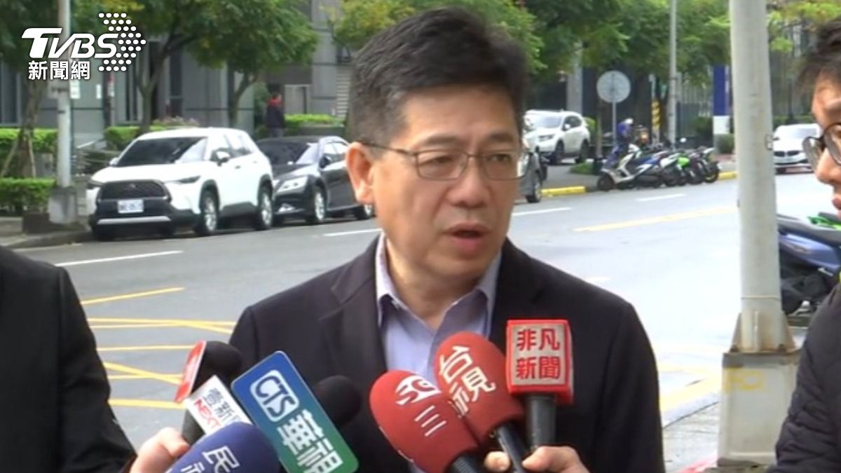 民眾黨前秘書長謝立功也感嘆,民眾黨的溫度去哪了。(圖/TVBS)