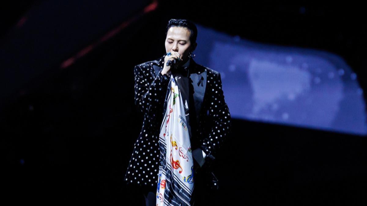 還敢按倒讚?GD復出後現場演出頻惹議 韓媒砲轟:實力不及獎項