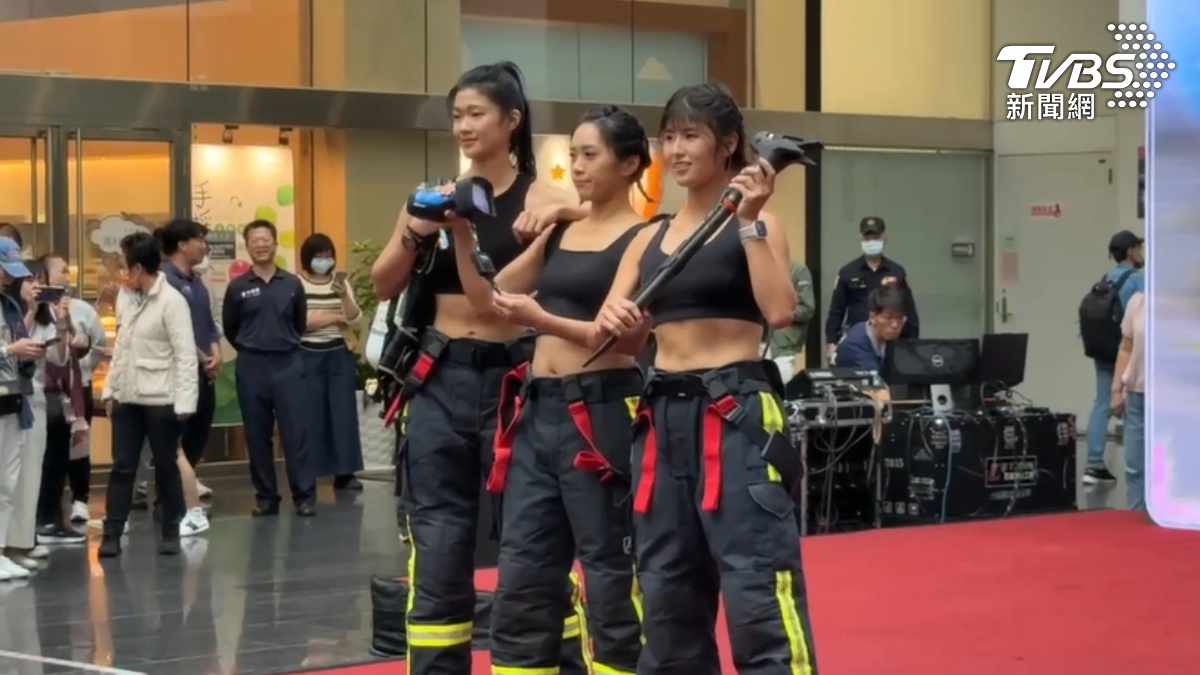 女消防員相當帥氣。（圖／陳祁攝）