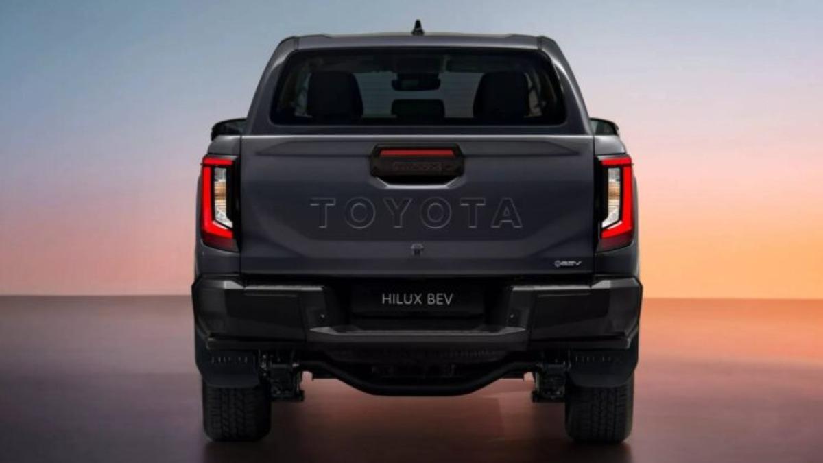 Hilux BEV的產品定位從一開始就是針對車隊運用情境,尤其是封閉場域、固定路線、可預期的充電規劃。(圖/Toyota提供)