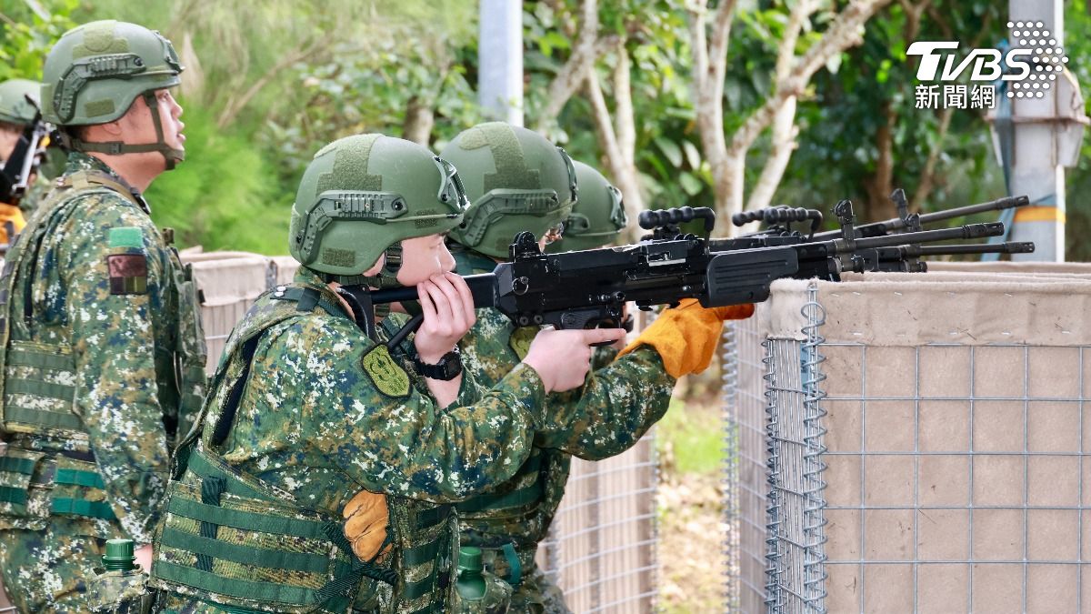軍購卡關志願役士氣低迷? 百萬網紅1句打臉曝實情「花錢買自由」